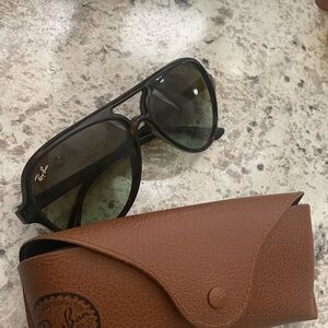 Aviator Ray bans